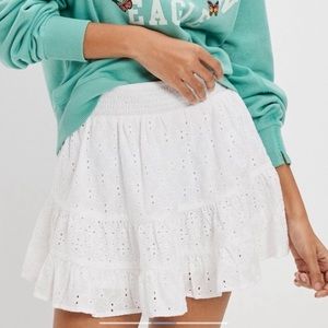 American eagle eyelet skirt